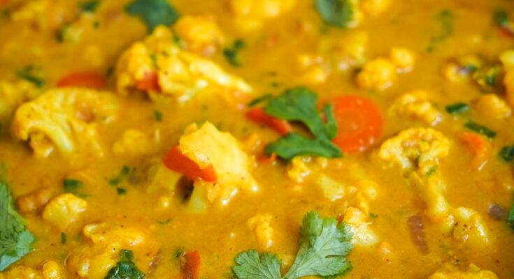 make an image Jamaican Vegan Cauliflower Curry